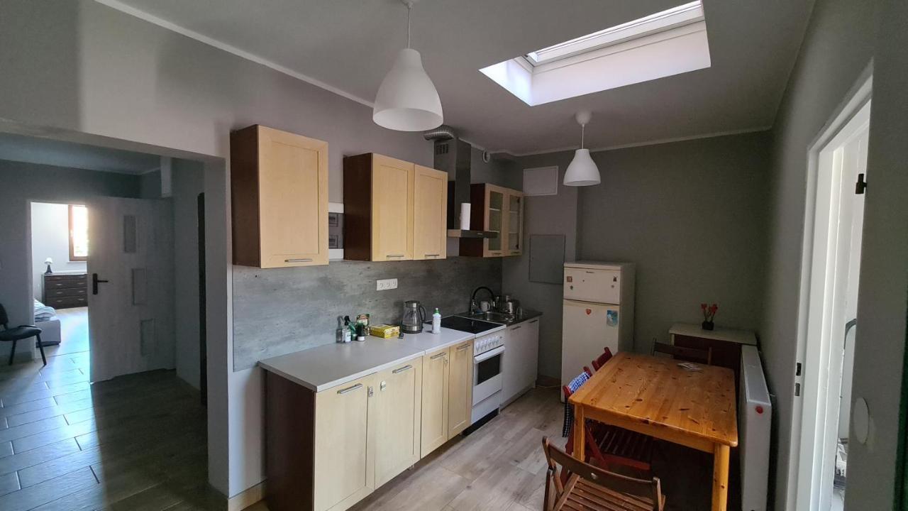 Urocze Apartamenty Na Wsi Goledzinow Exterior foto